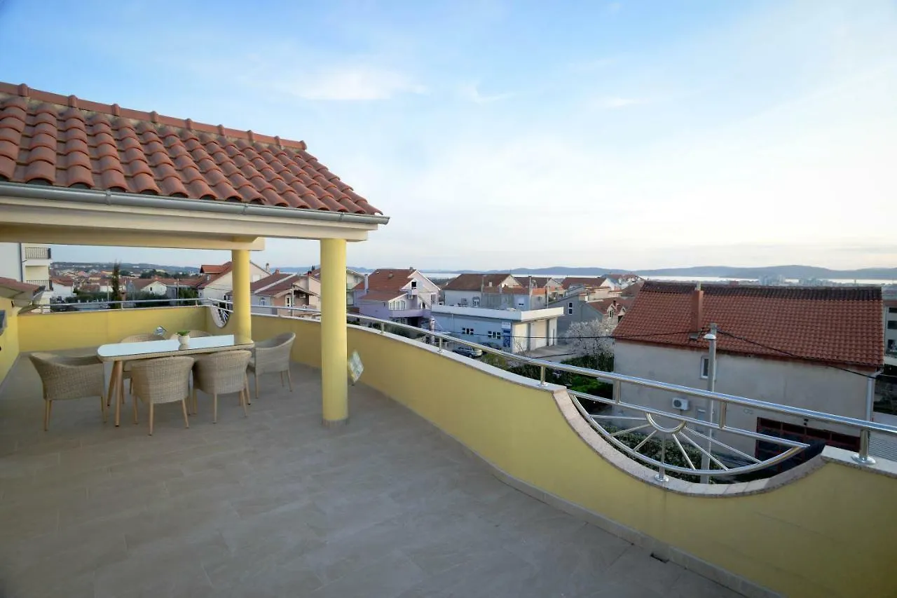 Apartmani Katarina Zadar 0*,