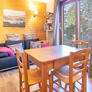 https://appartement-au-pied-des-pistes-2-4-personnes.hotels-rhonealpes.com